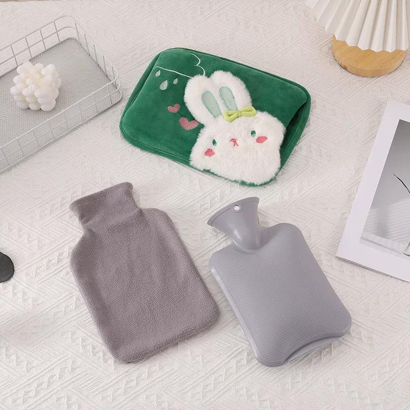 Water-Filled Hot Water Bottle, Toy Cloth Cover with Insertable Hand Pockets, Portable Water-Filling Set of Three Large-Sized Hot Compresses for