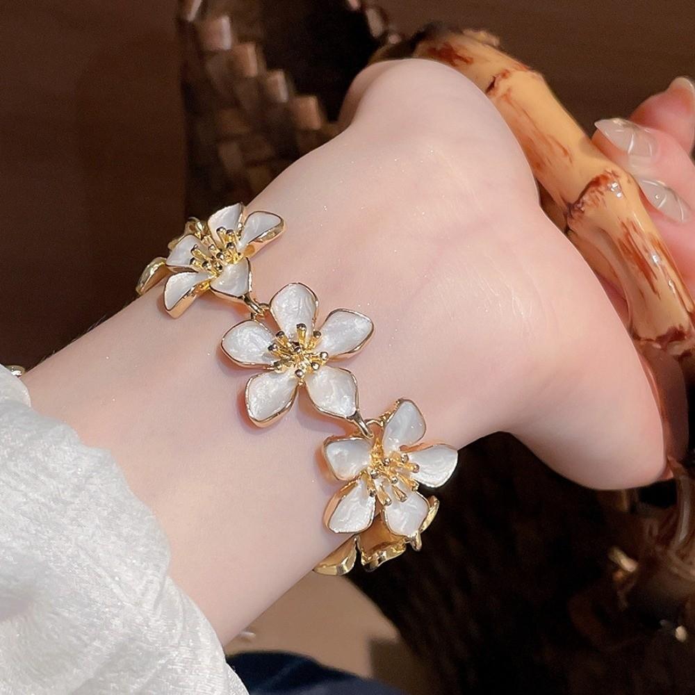 Floral Jewelry Five-leaf Flower Bracelet Pink Dripping Hand Chain Birthday