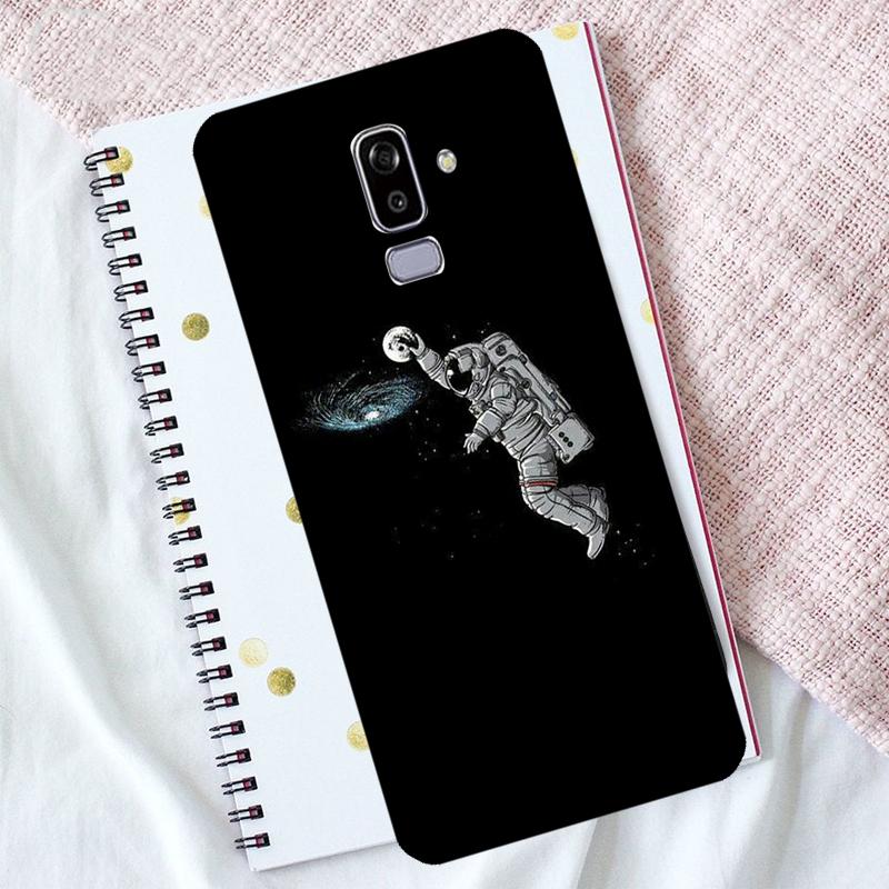 Чехол Астронавт Планета для Samsung Galaxy M21 M13 M54 M34 M14 M56 M36 M16 M31 M11 M53 M32 M52 M35 M55 M15 M06