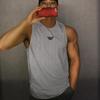Muscleguys Мужская летняя футболка без рукавов для бодибилдинга, пляжная майка с принтом для серфинга, майка для тренажерного зала и фитнеса, удобный жилет для мышц