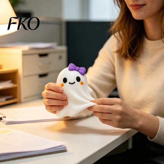 Ghost Fidget Toy Halloween Bow Squeeze Toy, Stress Relief Cartoon Sensory Gadget Soft Stretchy Party Favors for Adults Kids Balls
