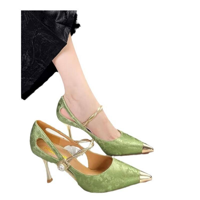 Туфли-лодочки телесного цвета для женщин. Туфли на высоком каблуке. Женские модные лакированные туфли с острым носком и тонким каблуком. Свадебные туфли 2024 года. Женские босоножки.