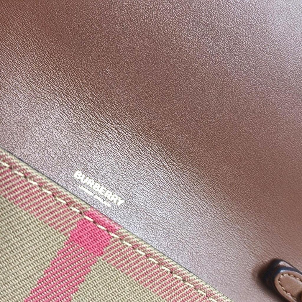 [Pre-Owned] Check Print Canvas And Leather Small Clutch - Very Good #I86A7Y