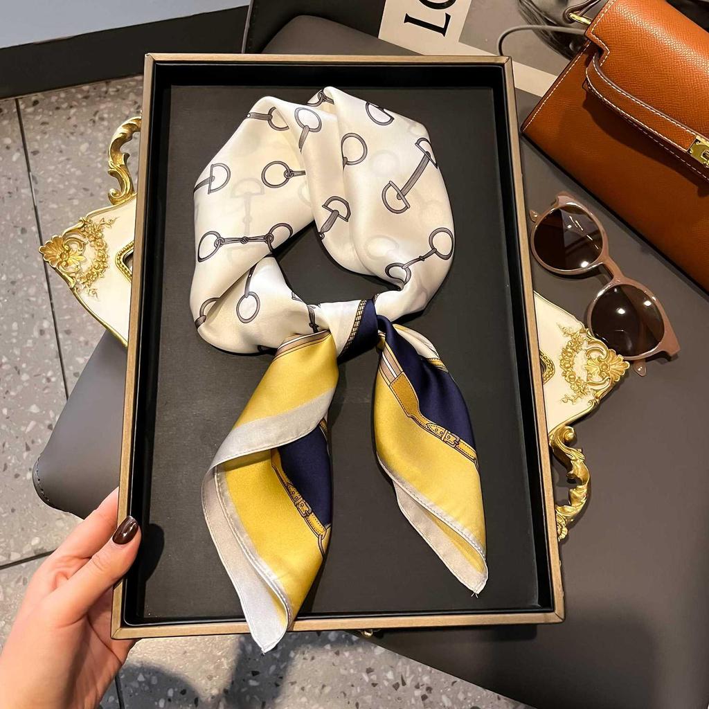 Zhang Ruonan Silk Scarf: Women's 2025 Spring/Summer Retro Neck Tie Accessory - High-End Small Square Neckerchief