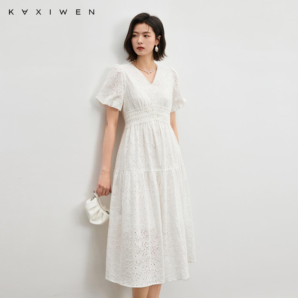 Romantic vacation embroidered dress