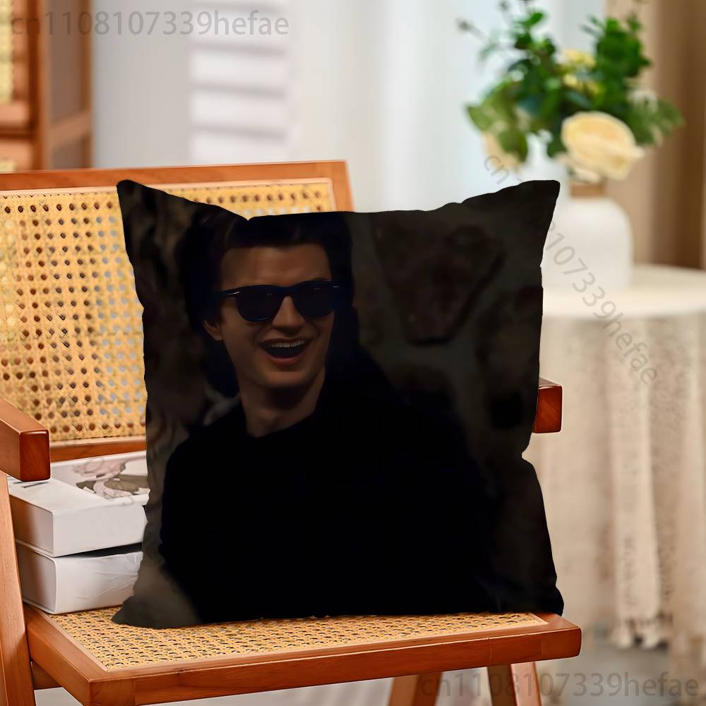 JJoe Keery Singer Funny Pillow Case Antidustmite Pillowcase Invisible Zipper Silky Short Plush Sofa Cushion Cover