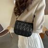 Stylish Minimalist Women's Crossbody Bag For Autumn Season Trendy Casual Use