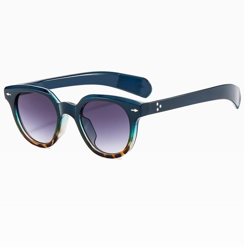 Fashion Round Sunglasses Women Retro Luxury Oval Female Shades Rivets Punk Men Sun Glasses UV400 Protection