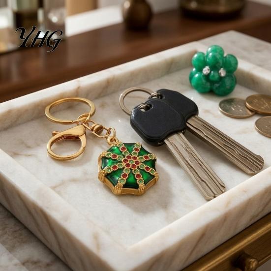 Lightweight Fashion Accessories Rhinestone Ethnic Hat Keychain, Bling Octagonal Cap Car Key Bag Decoration Keychain Ring, Zinc Alloy Pendant