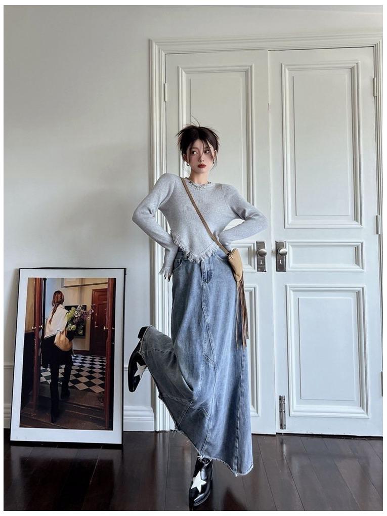 Женский топ с круглым вырезом и длинными рукавами, облегающий покрой, осенне-зимняя модель с кисточками