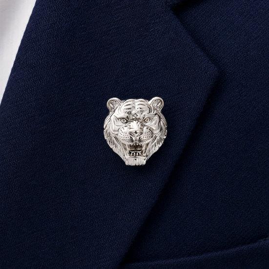 Brooch Pin, Versatile Animal-Shaped Brooch with Electroplated Surface, Lion Design Lapel Pin for Business Daily Wear