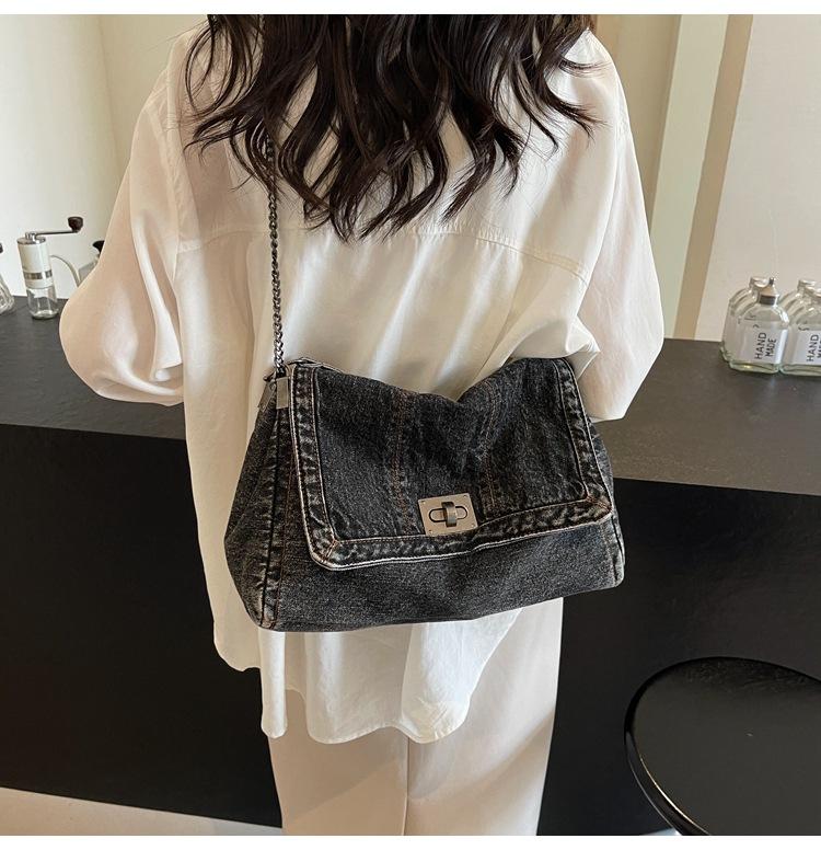 Retro Casual Denim Bag Women's 2024 New High-end Chain Shoulder Bag Large-capacity Commuter Tote Bag