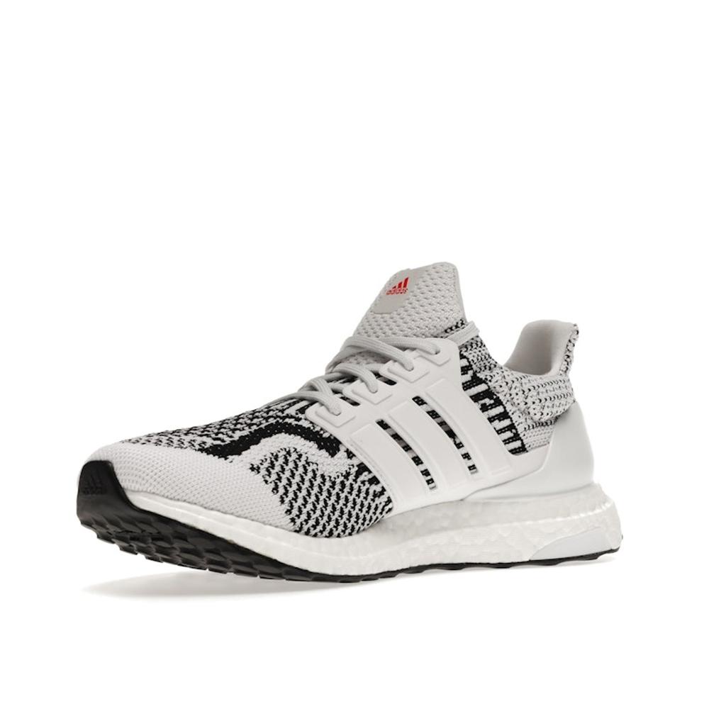 Adidas UltraBoost 5.0 DNA Zebra Men Sneakers White Cloud-White Core-Black G54960
