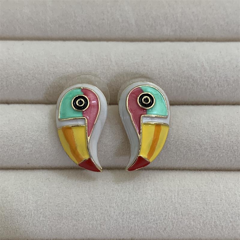 Fashion And Exaggerated Design Colorful Enamel Parrot Choker Necklace Vibrant Shiny Gold Accents For Parties Vacations