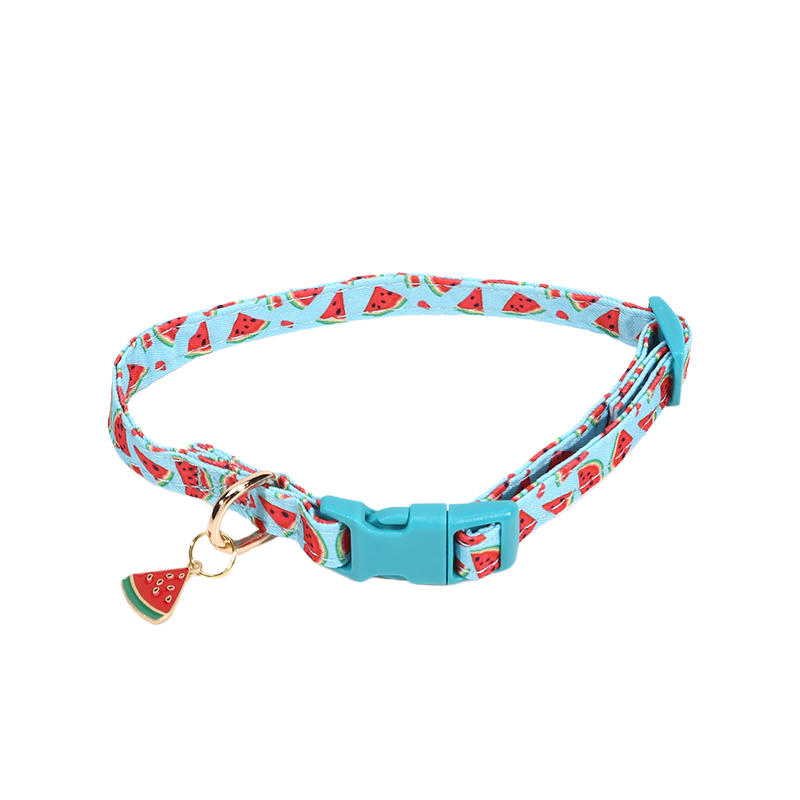 Коллекция фруктовых узоров Ошейник для питомца Собачий ошейник с милым принтом клубники Мягкий удобный ошейник-ожерелье для собаки для ежедневных прогулок Регулируемый кошачий ошейник