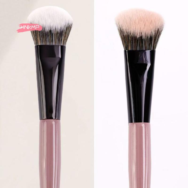 Portable Soft Bristles Blush Brush for Cheeks - Women's Cosmetic Tool for Face Contour Powder Blush Ideal for Beginners Girls