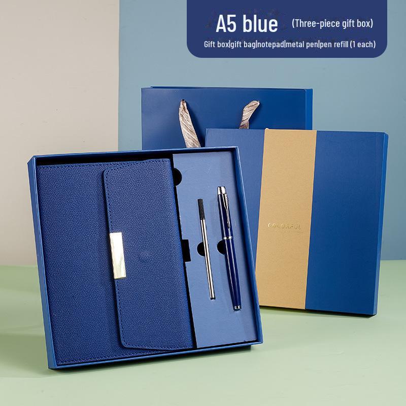 Подарочный набор из трехслойного блокнота формата А5 с индивидуальной гравировкой