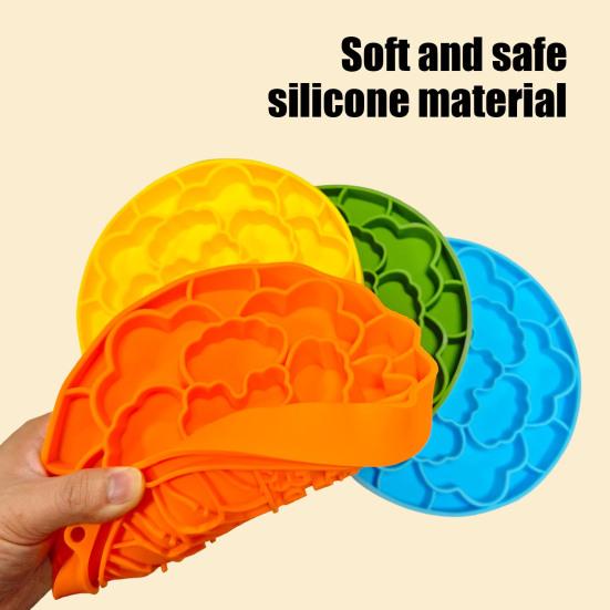 Pet Slow Feeder Mat, Soft Silicone Dog Lick Mat, Prevents Choking, Slow Feeder Dish for Dogs Cats Kibbles Thick Treat