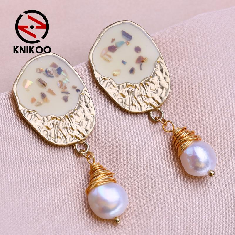 KNIKOO Длинные серьги с геометрическим узором для женщин, модные серьги с цветочным жемчугом, ювелирные изделия для свадебной вечеринки, подарки, серьги-капли