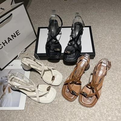 2024 Новые французские босоножки на толстом каблуке с зауженным носком, Niche Design, высококачественные повседневные босоножки большого размера с зауженным носком