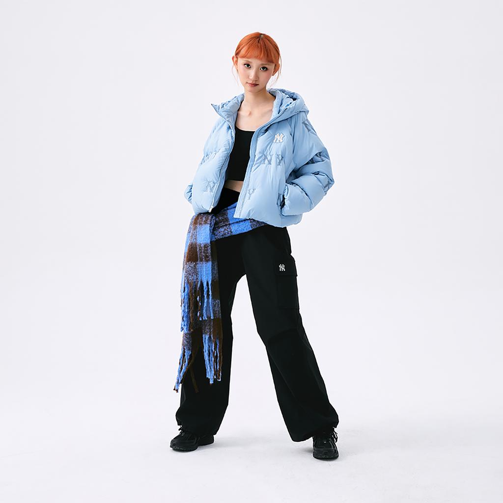 Новая коллекция MLB MONOGRAM Куртка пуховик New York Yankees FW24 Женская небесно-голубая 3FDJG1046-50SBS