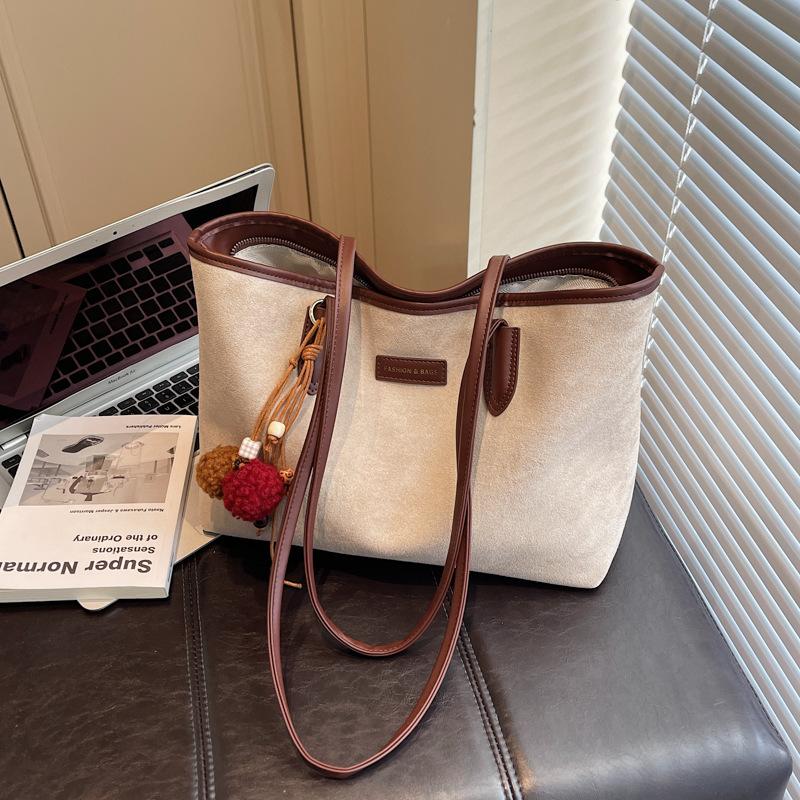 Вместительная замшевая сумка женская осень-зима 2025 новая универсальная сумка через плечо повседневная рабочая сумка-тоут для поездок