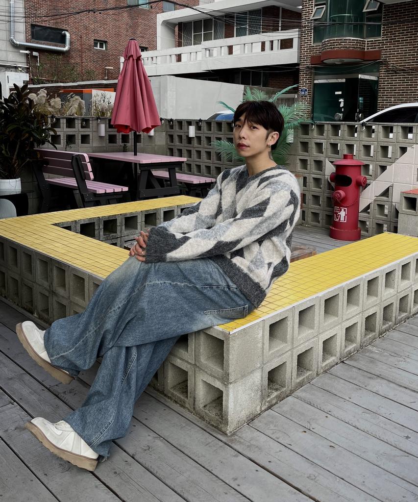 CUZNELLO Blend Argyle V-Neck Knit_Charcoal