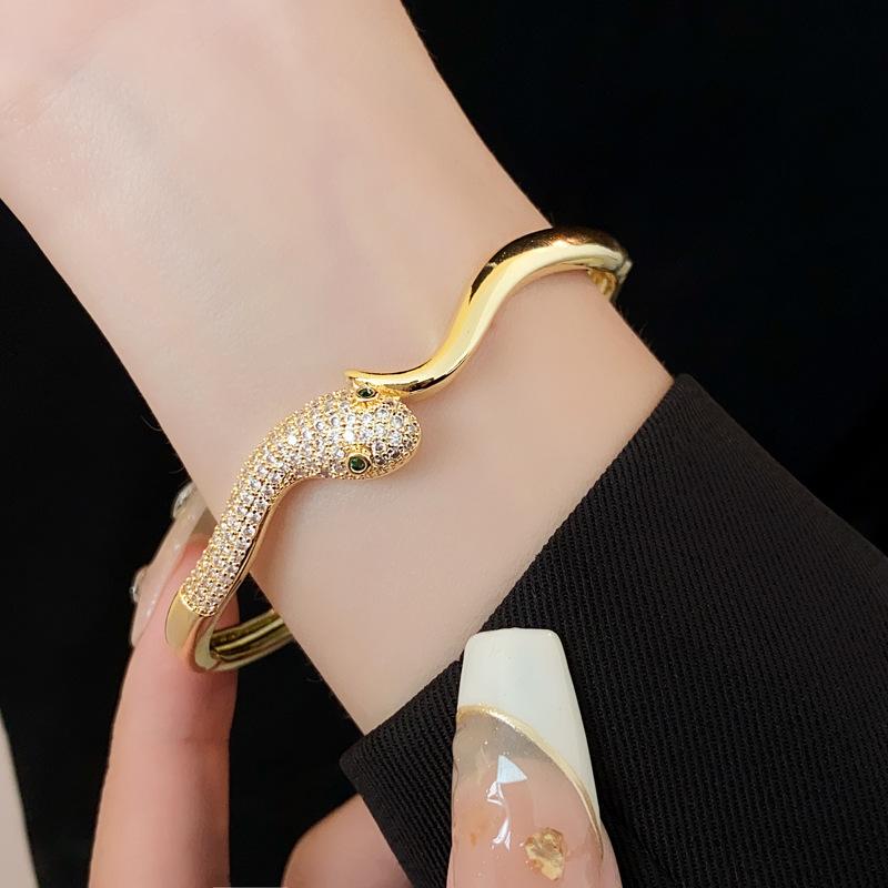 Real Gold Electroplated Zircon Snake-Shaped Personalized Bracelet Fashion All-Match Bracelet Light Luxury High-Grade Bracelet Women's Wholesale