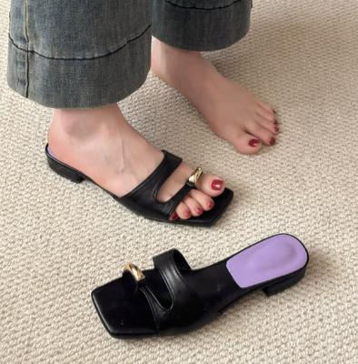 Женская обувь – Сандалии