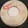 7inch Record DENNIS BROWN - Here I Come NONE Sonic Sounds Ol Jamaica Reggae, Ska & Dub Used