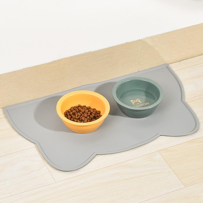 Pet Feeding Mat for Cats and Dogs Nonslip Waterproof Leakage Food Easy To Clean Silicone Placemats
