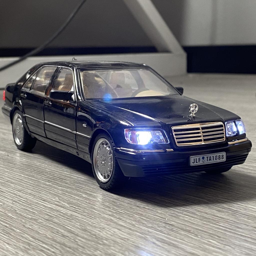 DZECY1 1:24 Mercedes Benz S W140 320SEL luxury cars Alloy Metal Diecast Model Car Sound And Light Pull Back Birthday Present For Child