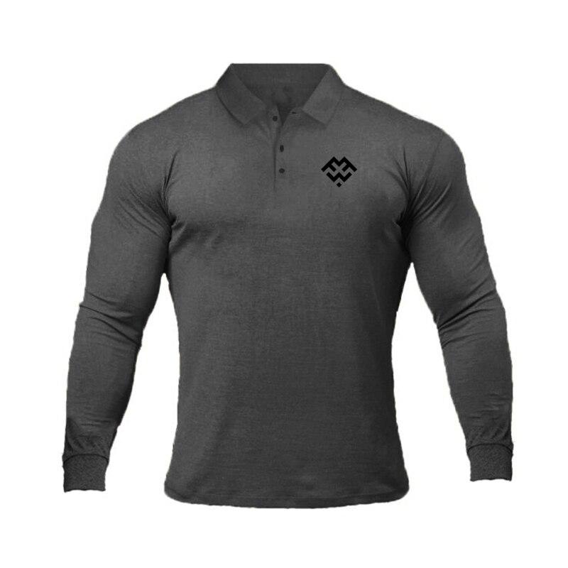 Muscleguys Американский фитнес-трендовый свитер, мужская весенне-осенняя футболка с длинными рукавами с лацканами Tough Guys, тонкая спортивная повседневная нижняя рубашка