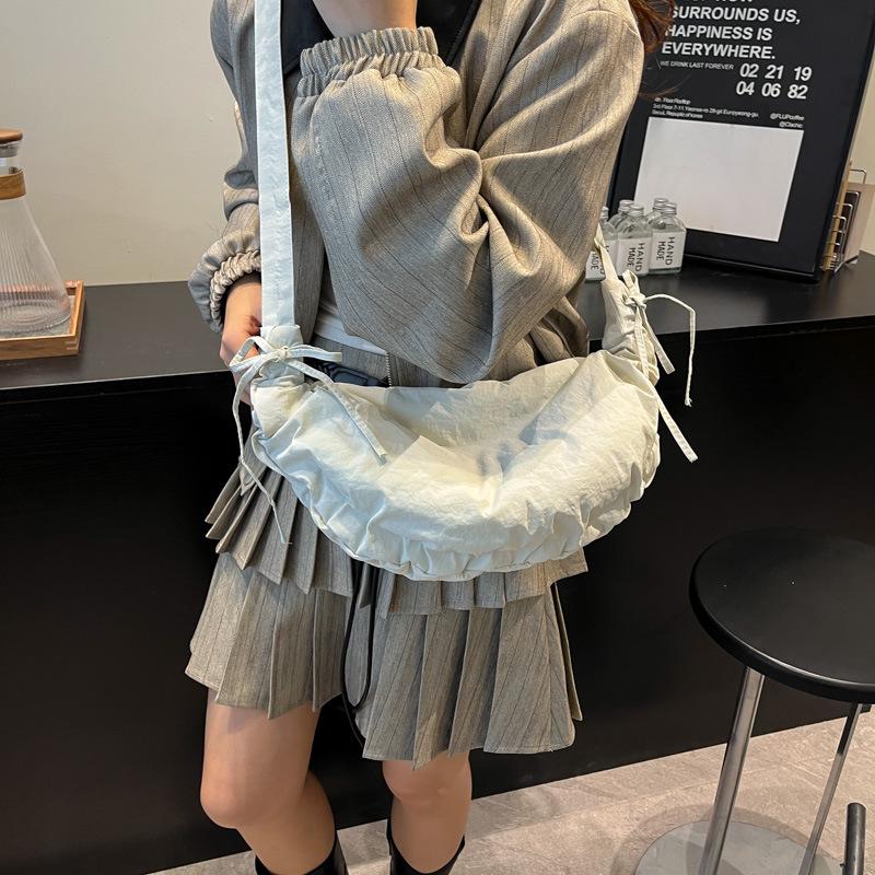 2025 New Fashion Pleated Dumpling Bag: Versatile, Casual Large Capacity Shoulder & Crossbody Bag