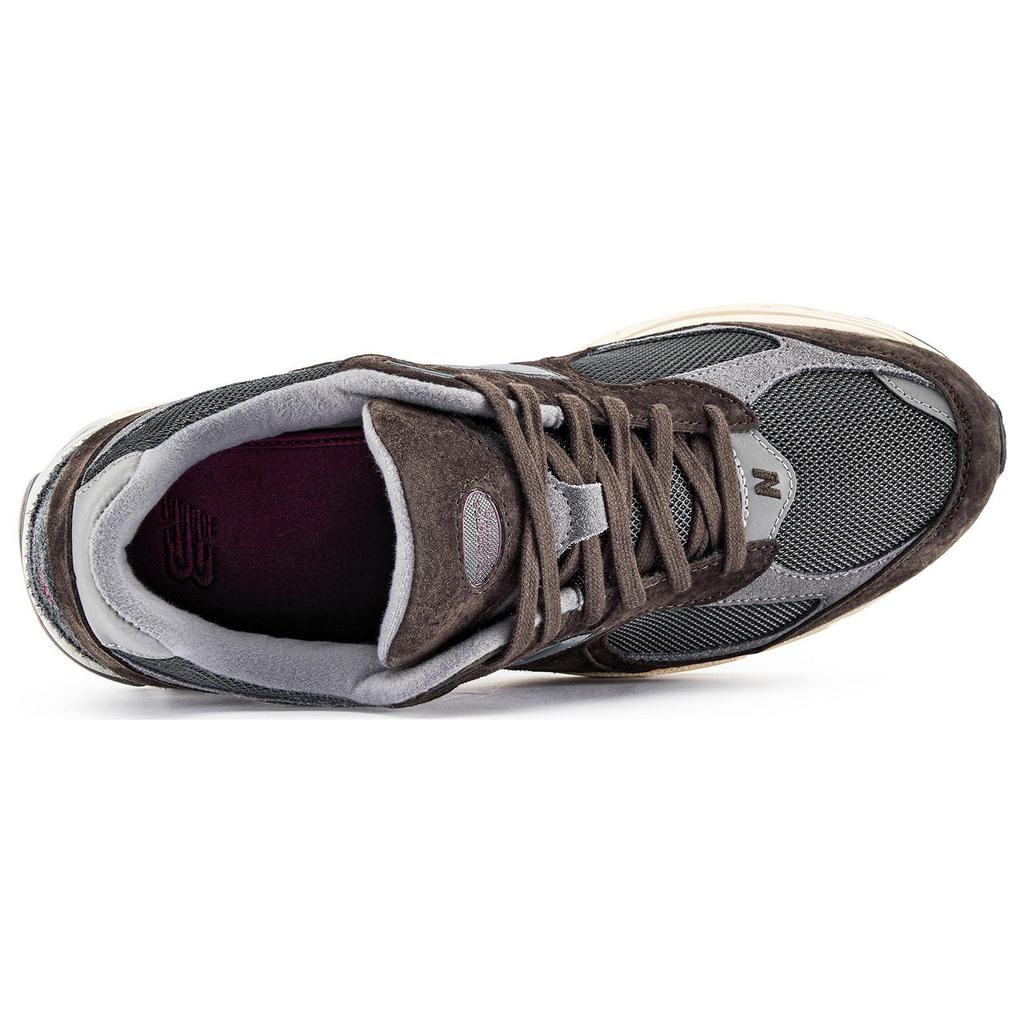 New Balance 2002R Лунный Новый год — кроссовки унисекс Rich Earth коричневого цвета с черным верхом Castlerock M2002RLY