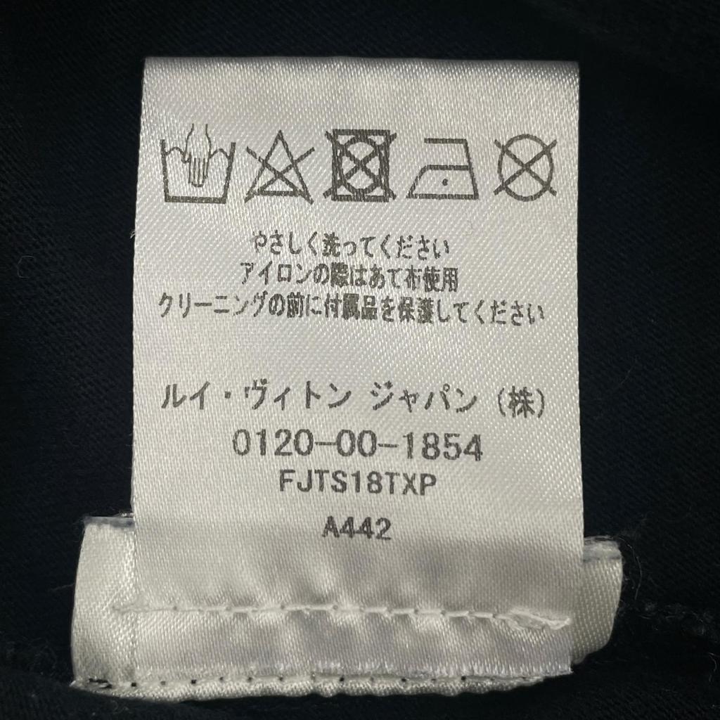 LOUIS VUITTON T-Shirt Black Size XS Model number