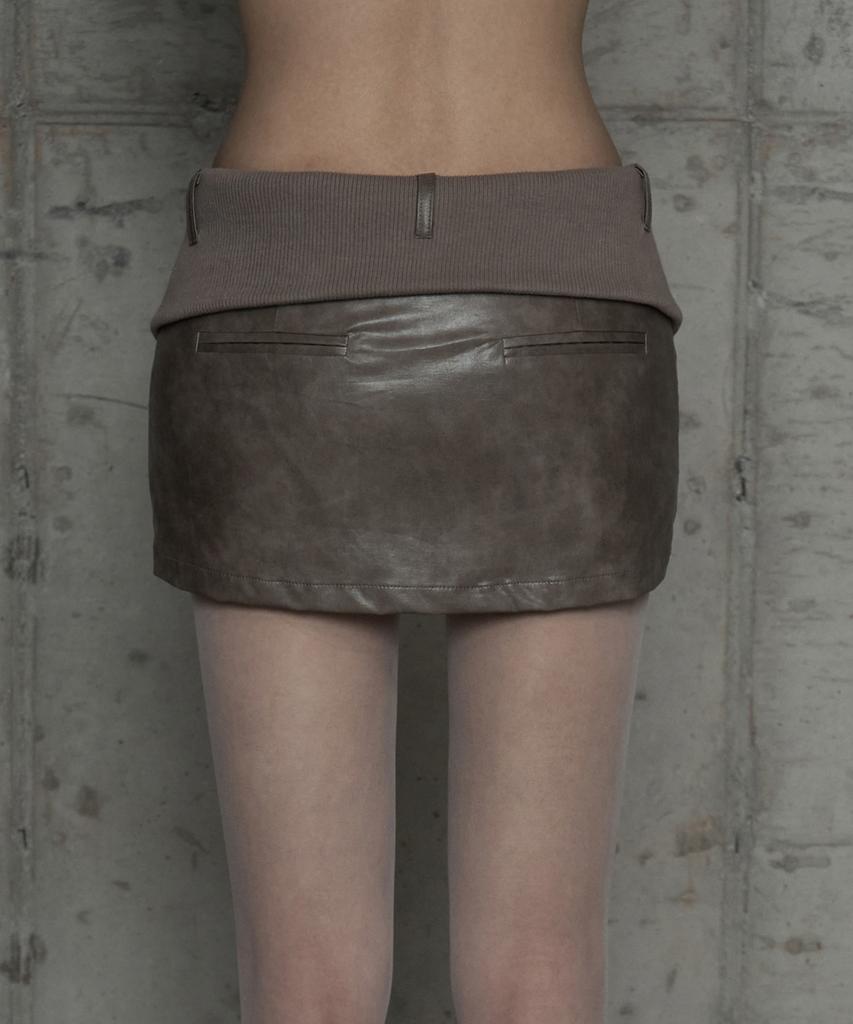 Etosome Front Zipper Belt Leather Skirt Pants (Moca)