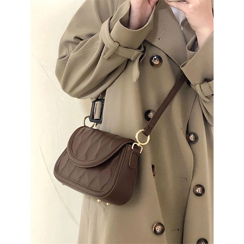 French Niche Design Underarm Bag Women's Autumn and Winter New Handbag High-grade Texture Single Shoulder Oblique Span Bag Tide