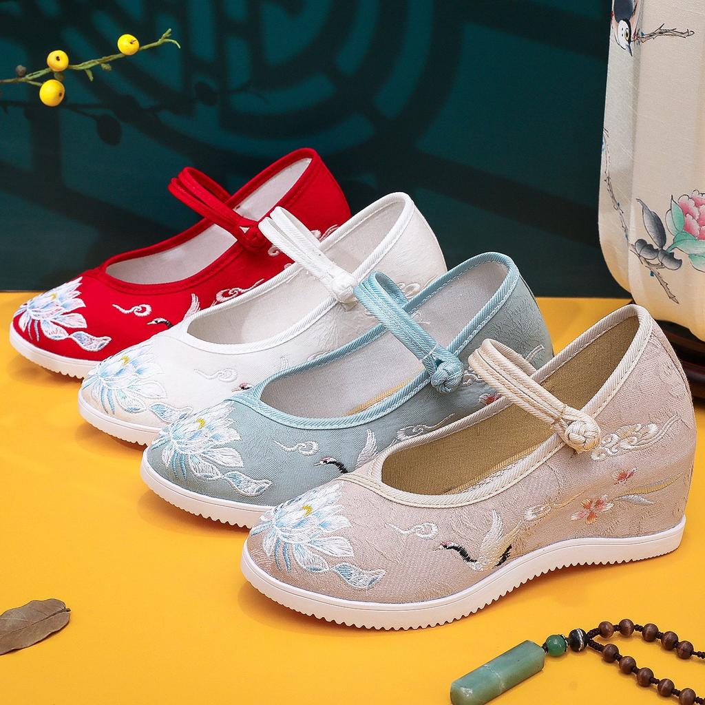 Crane, New Inner Height Increase, Old Beijing Cloth Shoes for Women with Hanfu Shoes, High Heels and Platform Embroidered Shoes