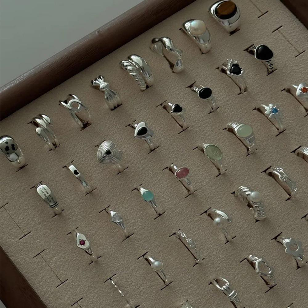 Женское кольцо на указательный палец класса люкс из стерлингового серебра 925 пробы с неправильной формы драгоценным камнем - Не тускнеющее, регулируемое, с легким нишевым дизайном.