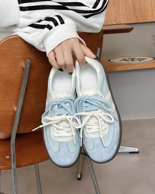 Модные женские теннисные кроссовки, балетки, смешанные цвета, прошитые, женская мода, на шнуровке, вулканизированная обувь, весенне-осенние уличные тренировочные кроссовки