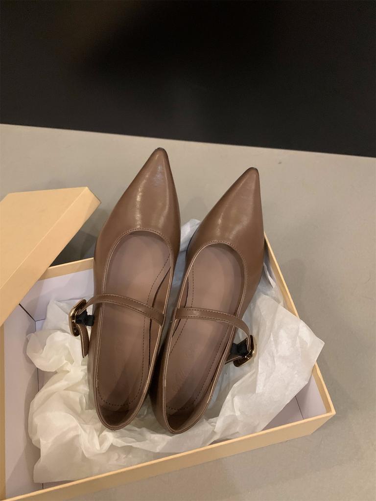 Туфли-лодочки на низком каблуке, черные, темпераментные, женские туфли 2024, новые весенне-осенние французские туфли на плоской подошве с острым носком, вечерние