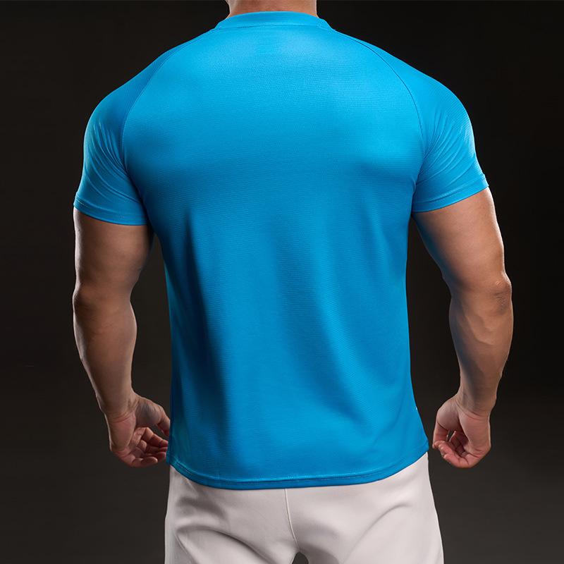 Ice Silk Thin Short-sleeved T-shirt Men's Loose Casual Sports Seamless Large-size Tops for Men's Cool Quick-drying Clothes