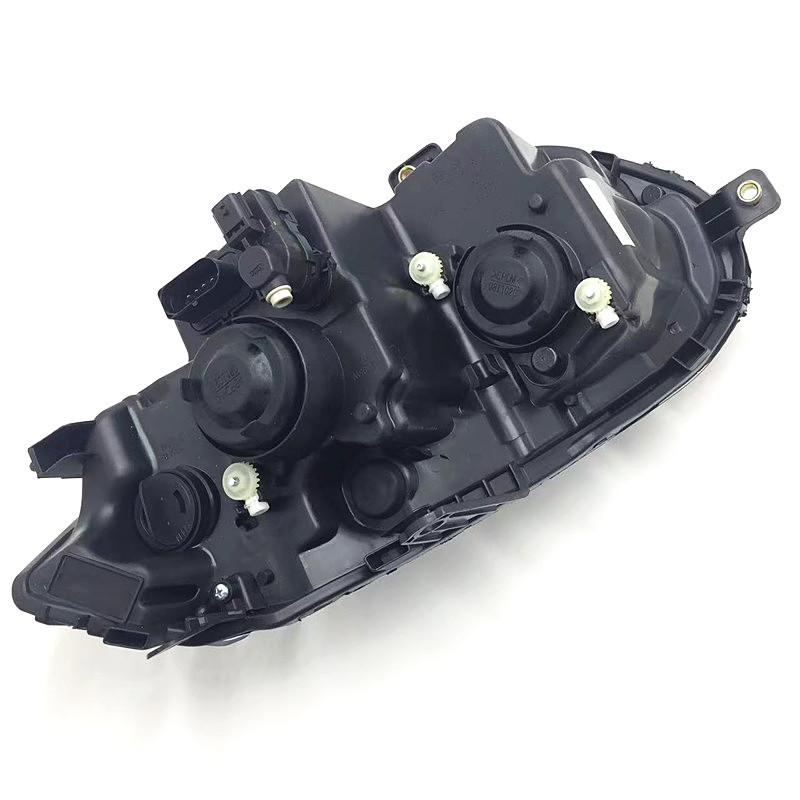 Headlight Assembly for Zhonghua V5 (Ages 12-13) - Front Combination Lamp