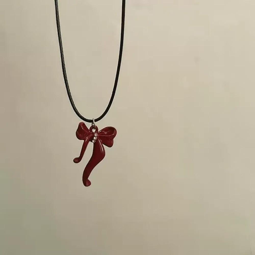 Sweet Bowknot Pendant Necklace Red Clavicle Chain Creative Leather Rope Necklace Women