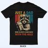 Просто папа, который всегда возвращался с молоком Футболка ко Дню отца