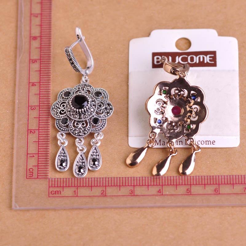 Женский ювелирный набор в винтажном стиле