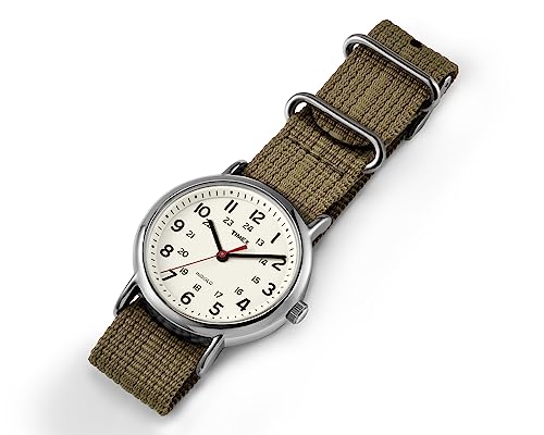Универсальные часы TIMEX Weekender Оливковые T2N651 [Параллельный импорт]