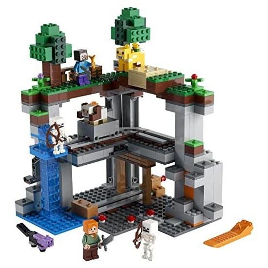 LEGO Minecraft First Adventure 21169 toy video game boys girls 8 years older