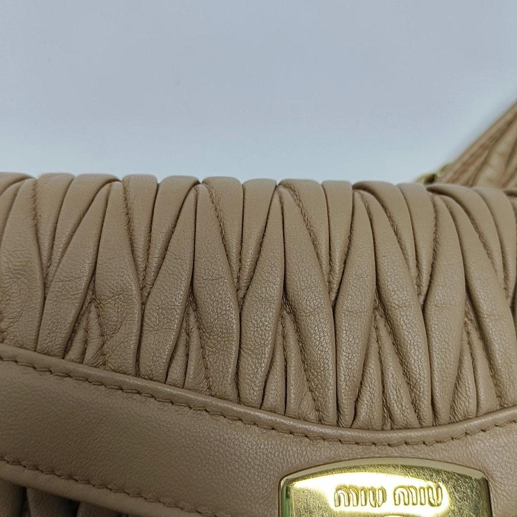 [Pre-Owned] Fashionable Elegant Pleated Lambskin Crossbody Shoulder Bag - Very Good #1T7WNYD